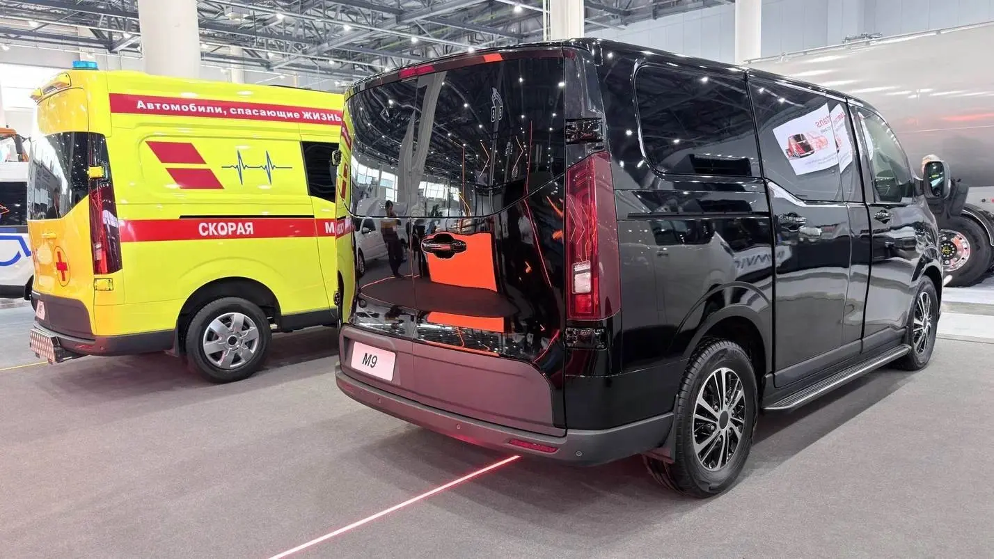 АвтоВАЗ представил бронированный минивэн SKM M9 | Сетка — социальная сеть от hh.ru
