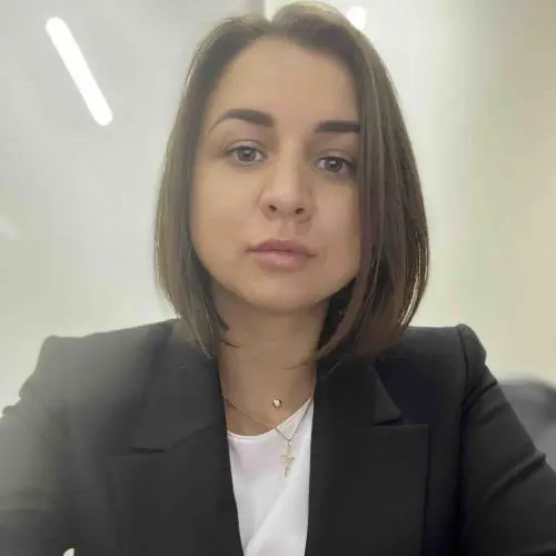 Марина Маркова