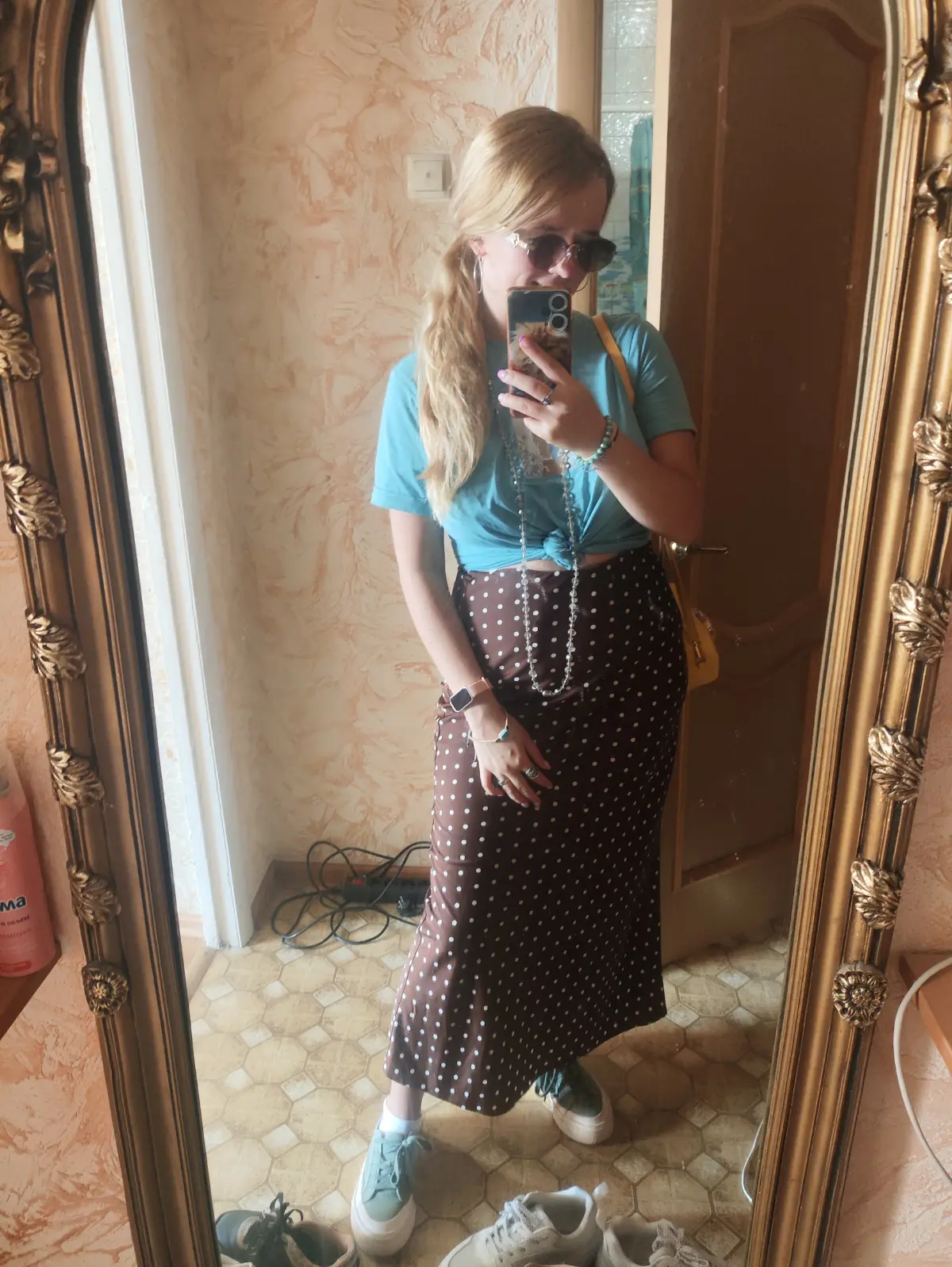 От нормальности до психушки — иногда один шаг 😁
Вообще, понятие нормы — штука весьма относительная | Сетка — социальная сеть от hh.ru