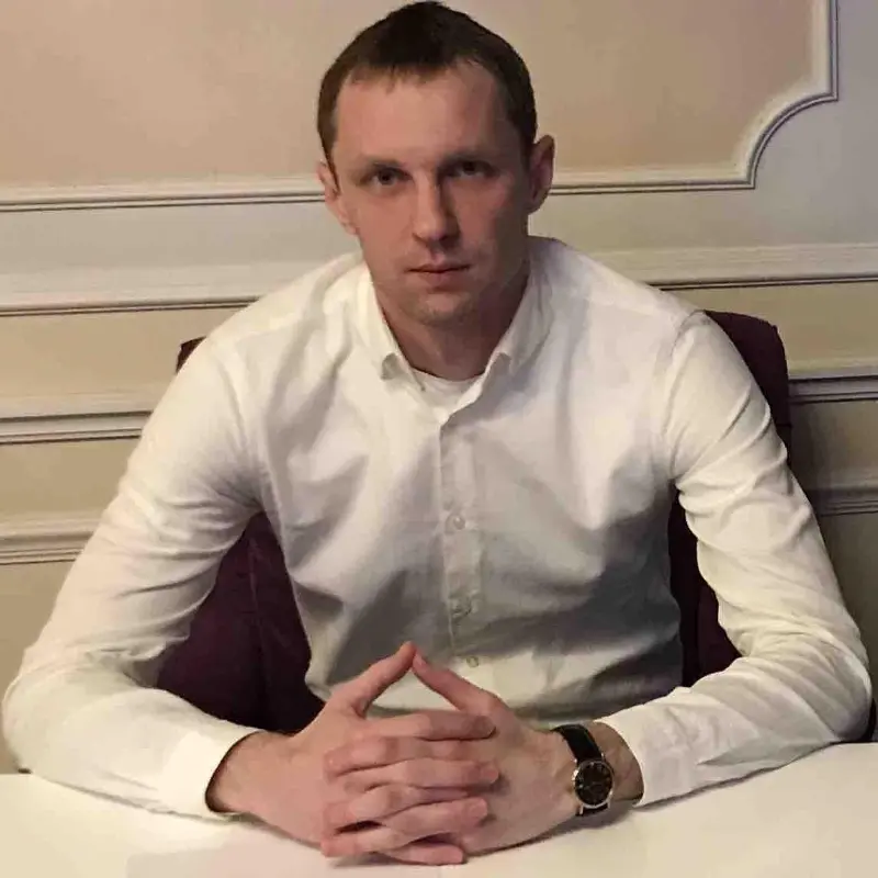 Артём Хромов