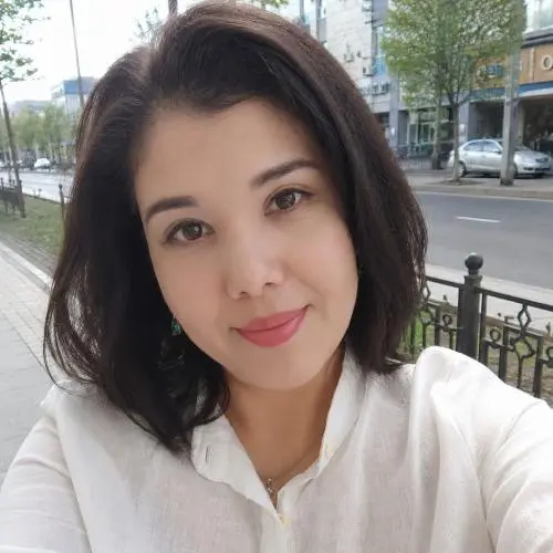Лола Ким