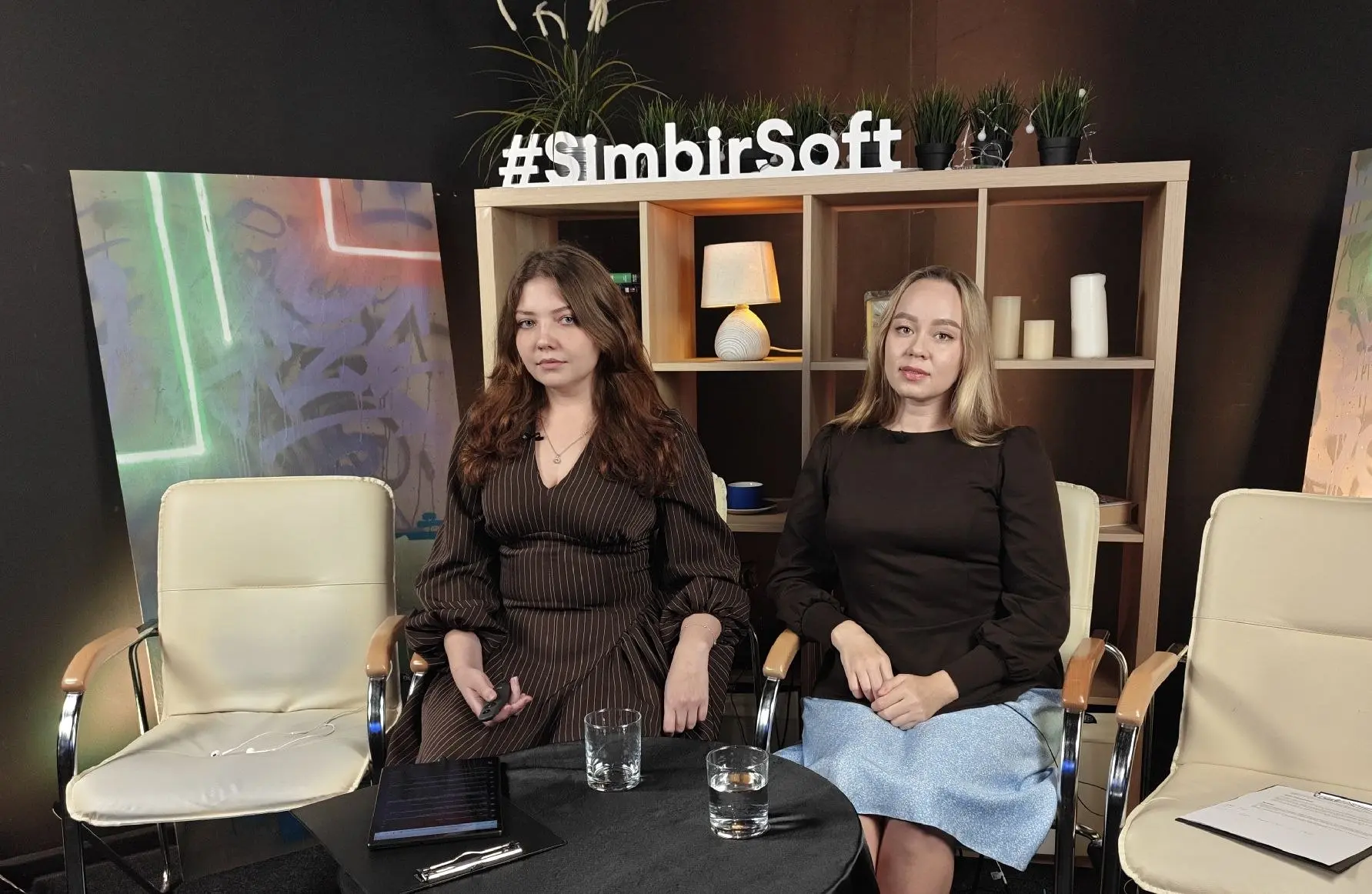 Неделю назад мы провели пятую конференцию «HR PRO Бизнес»! 🎉
Как вы могли понять, мы очень любим делиться и дарить, именно поэтому делимся с вами фотографиями с конференции, а также дарим подарки | Сетка — социальная сеть от hh.ru