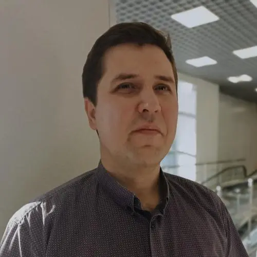 Евгений Перов