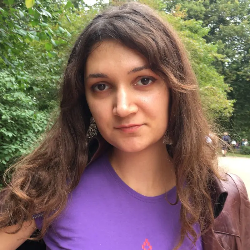 Лаура Асцатурян