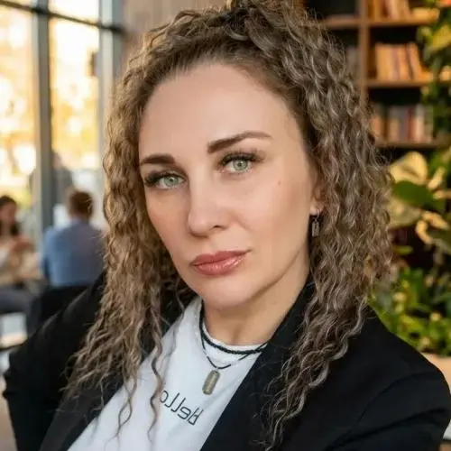 Елена Калашникова