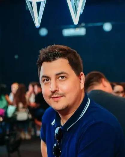 Илья Киров