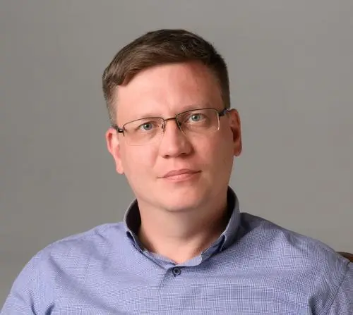 Аркадий Макаров