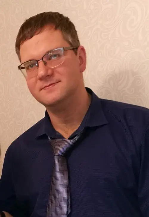 Михаил Панов