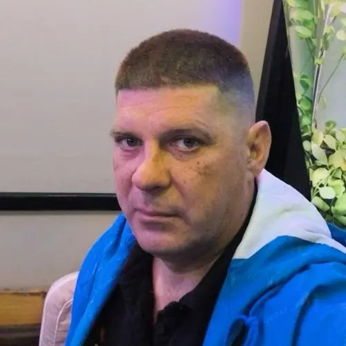 Виктор Райзер