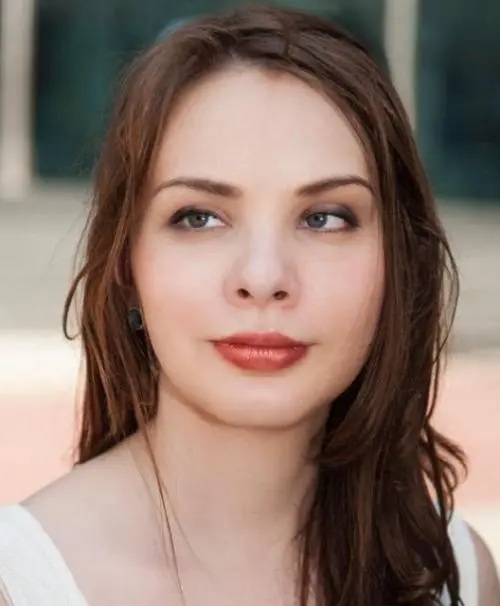 Анна Логинова