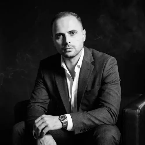 Денис Костин