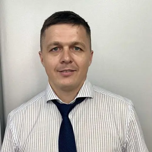 Василий Николаев