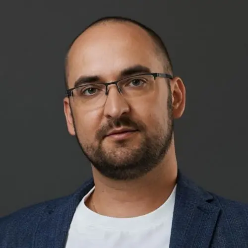 Максим Артёменко