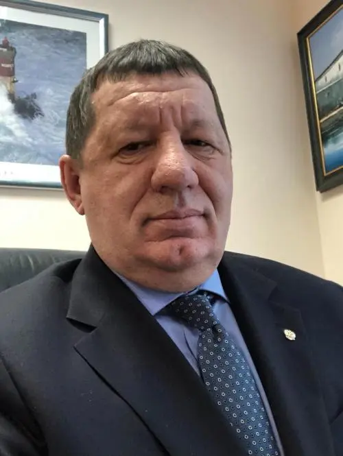 Евгений Артемов