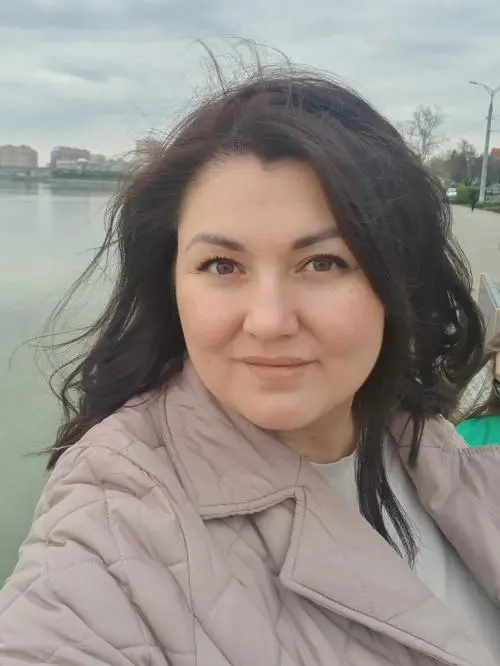 Александра Неволина