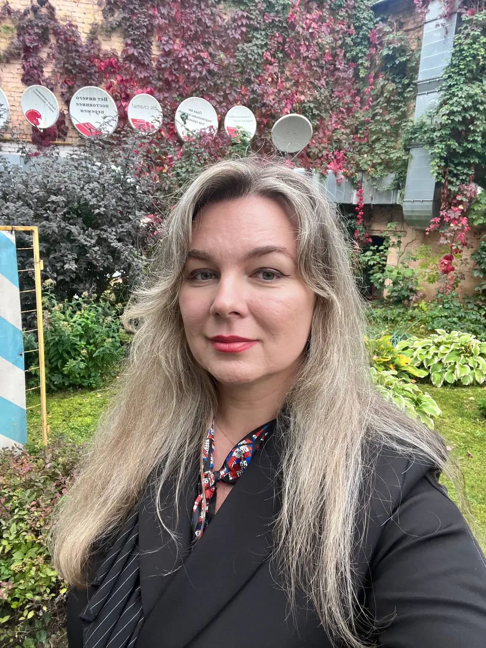 Друзья, давно я не позволяла себе выходить на какие-то светские образовательные события и тут меня любезно пригласили на открытие направления гостеприимства в Высшей школе экономики | Сетка — социальная сеть от hh.ru