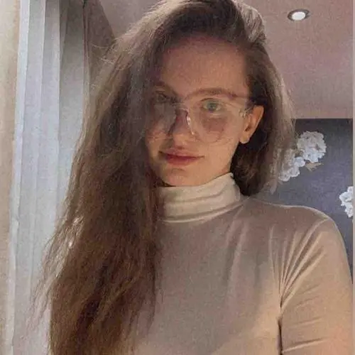Арина Грызунова