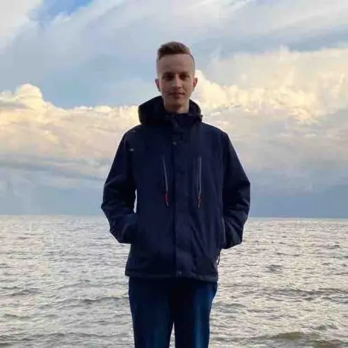 Михаил Волков
