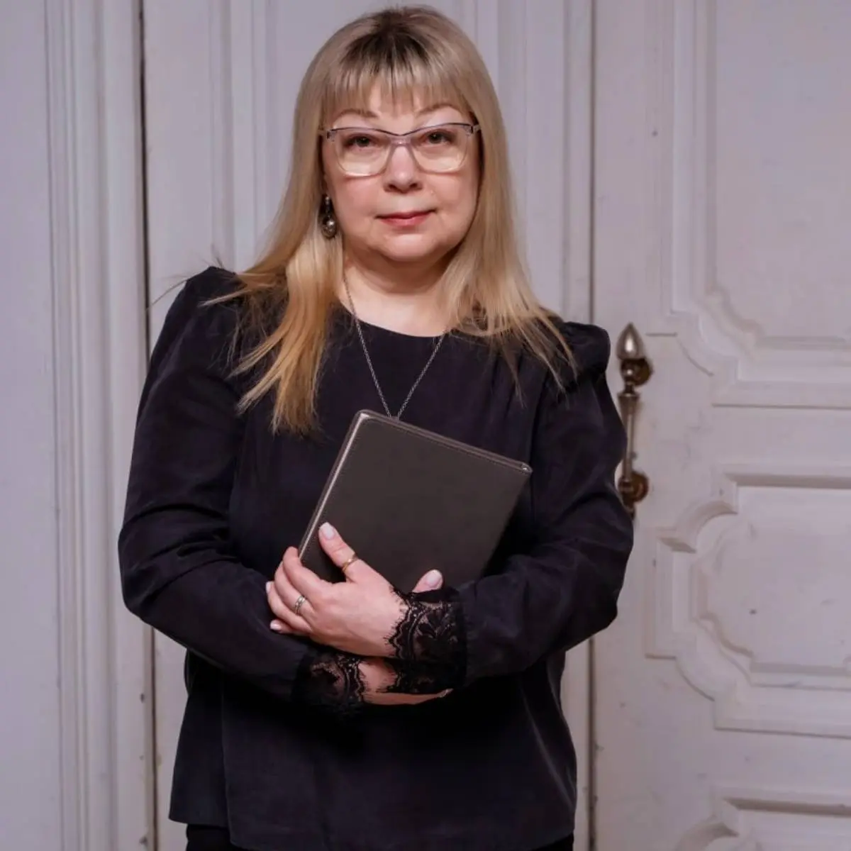 Елена Черникова