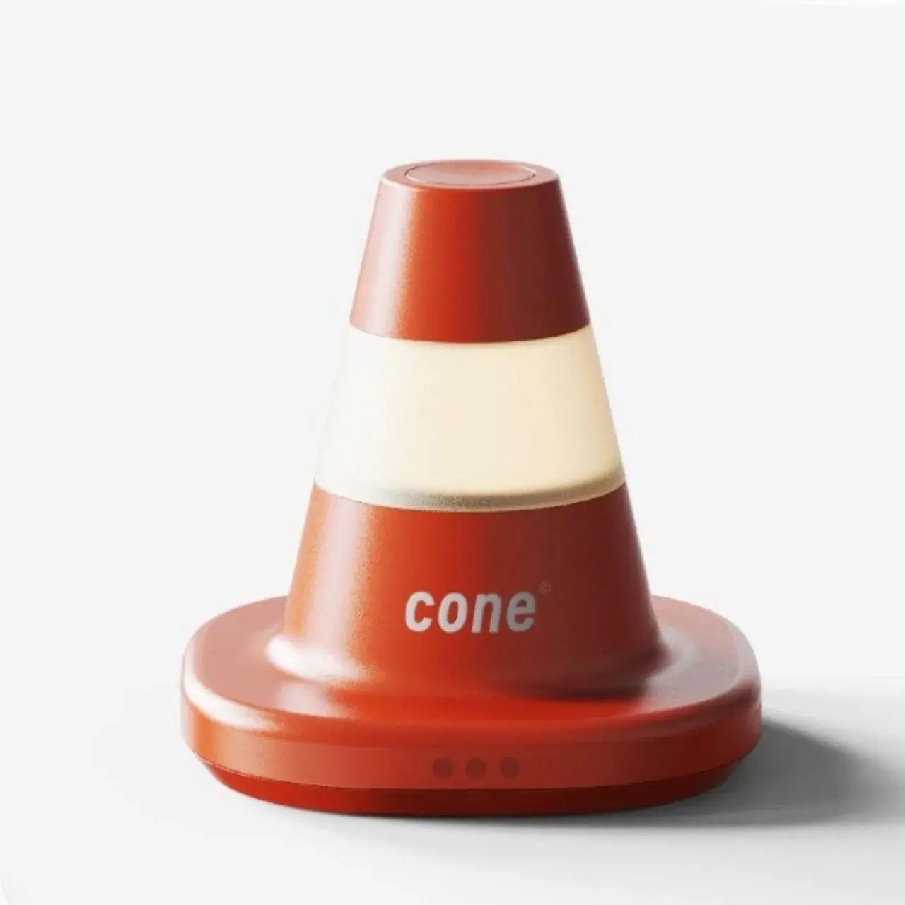 Cone Wireless Charger | Designer: Minseo Jung
Зарядка — формально идеальный повод отложить телефон, но на деле мы продолжаем тянуться к нему: экран лежит вверх и светится | Сетка — социальная сеть от hh.ru