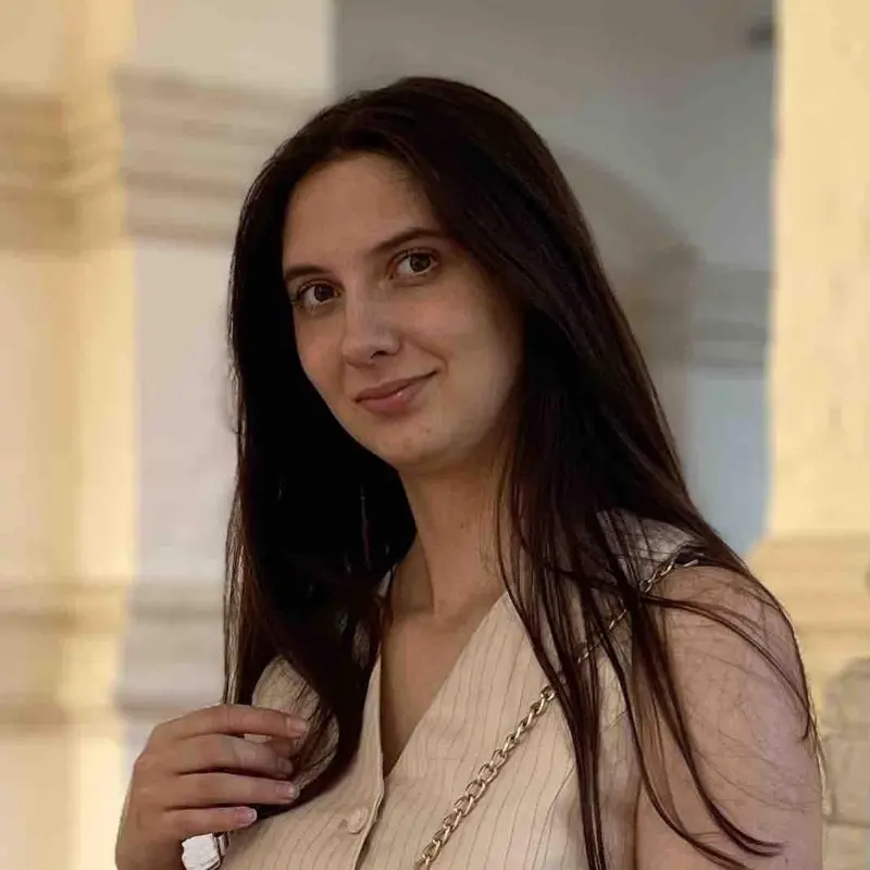 Елена Гельманова