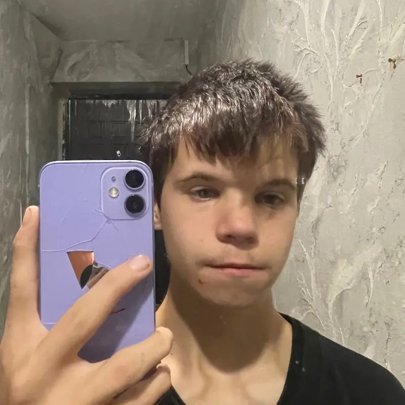 Денис Артуганов