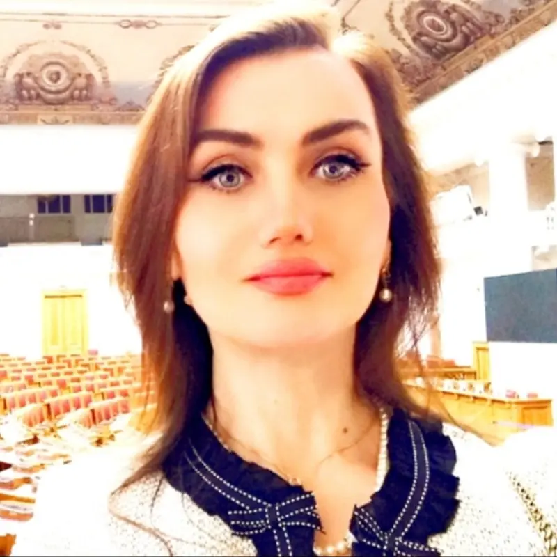Лариса Орлова
