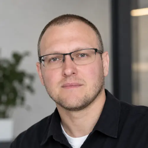 Юрий Поваров