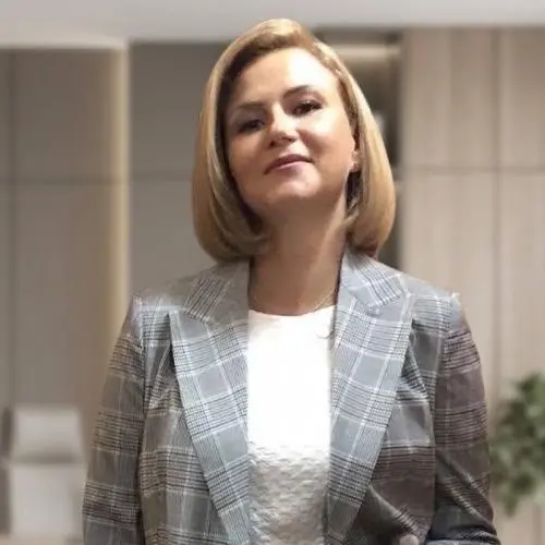 Елена Емельянова