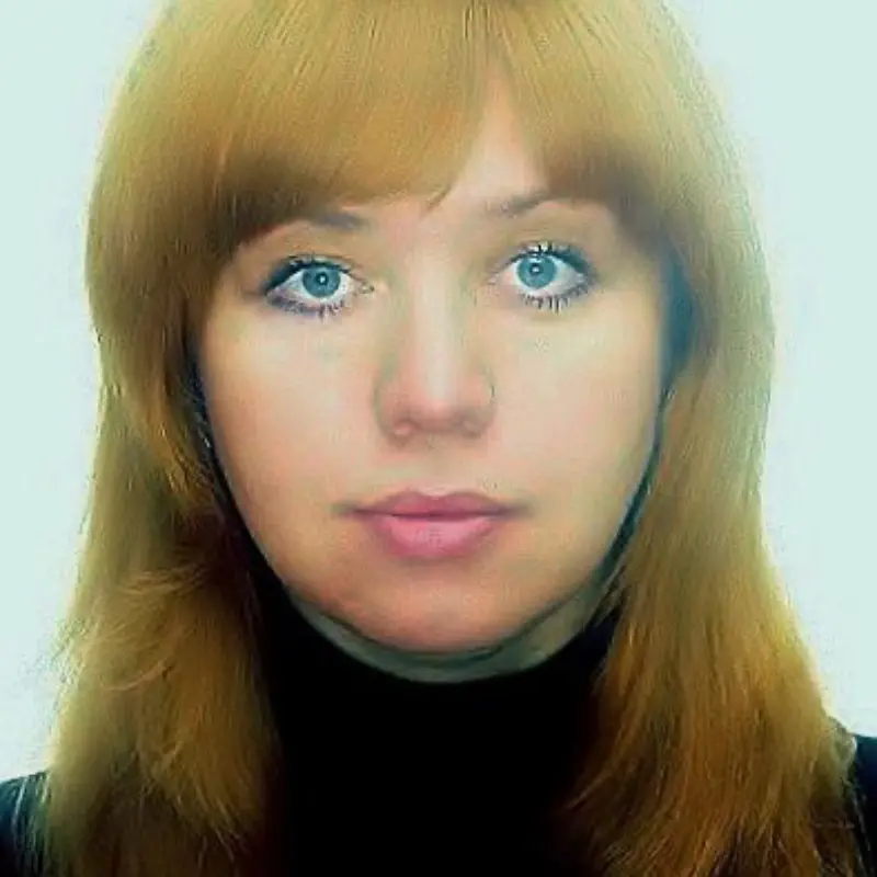 Анна Мик
