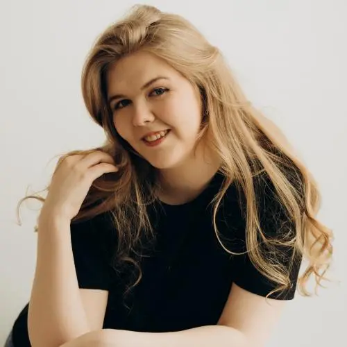 Алина Теплова