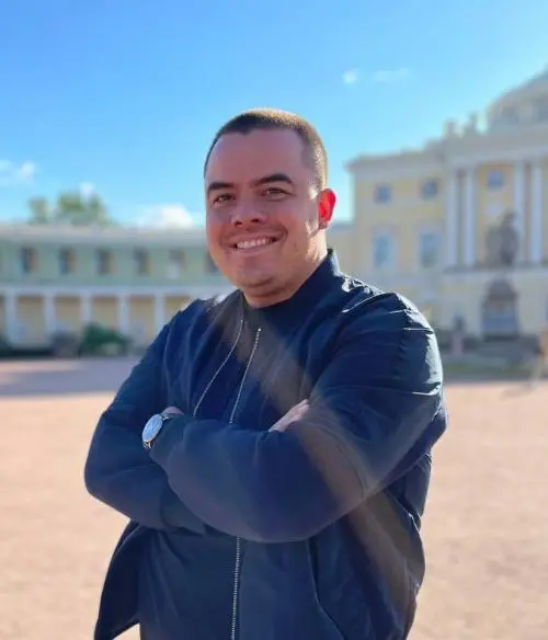 Илья Бахтияров