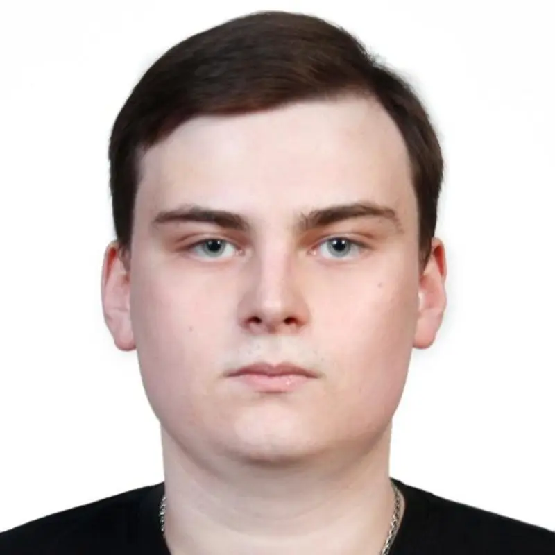 Максим Иванов