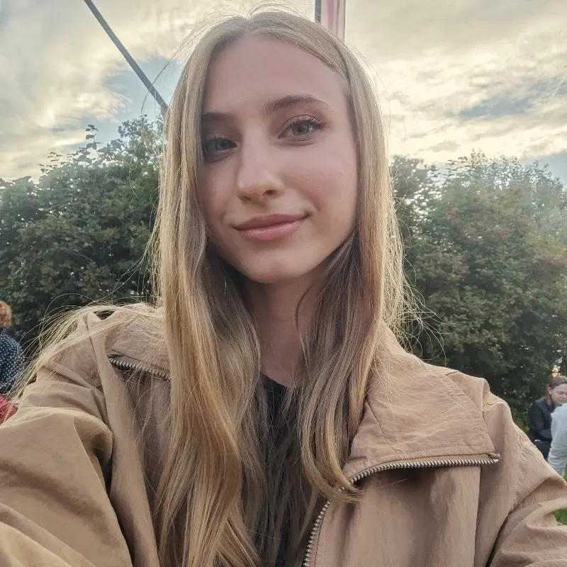 Юлия Зырянова