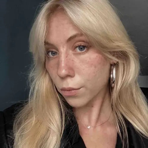 Анна Востокова