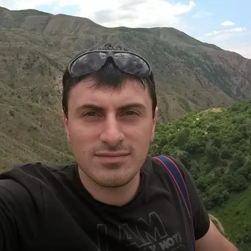 Арман Асатрян