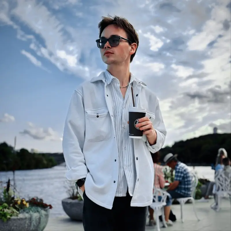 Денис Королев