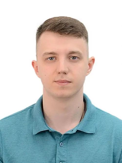 Михаил Сквозняков