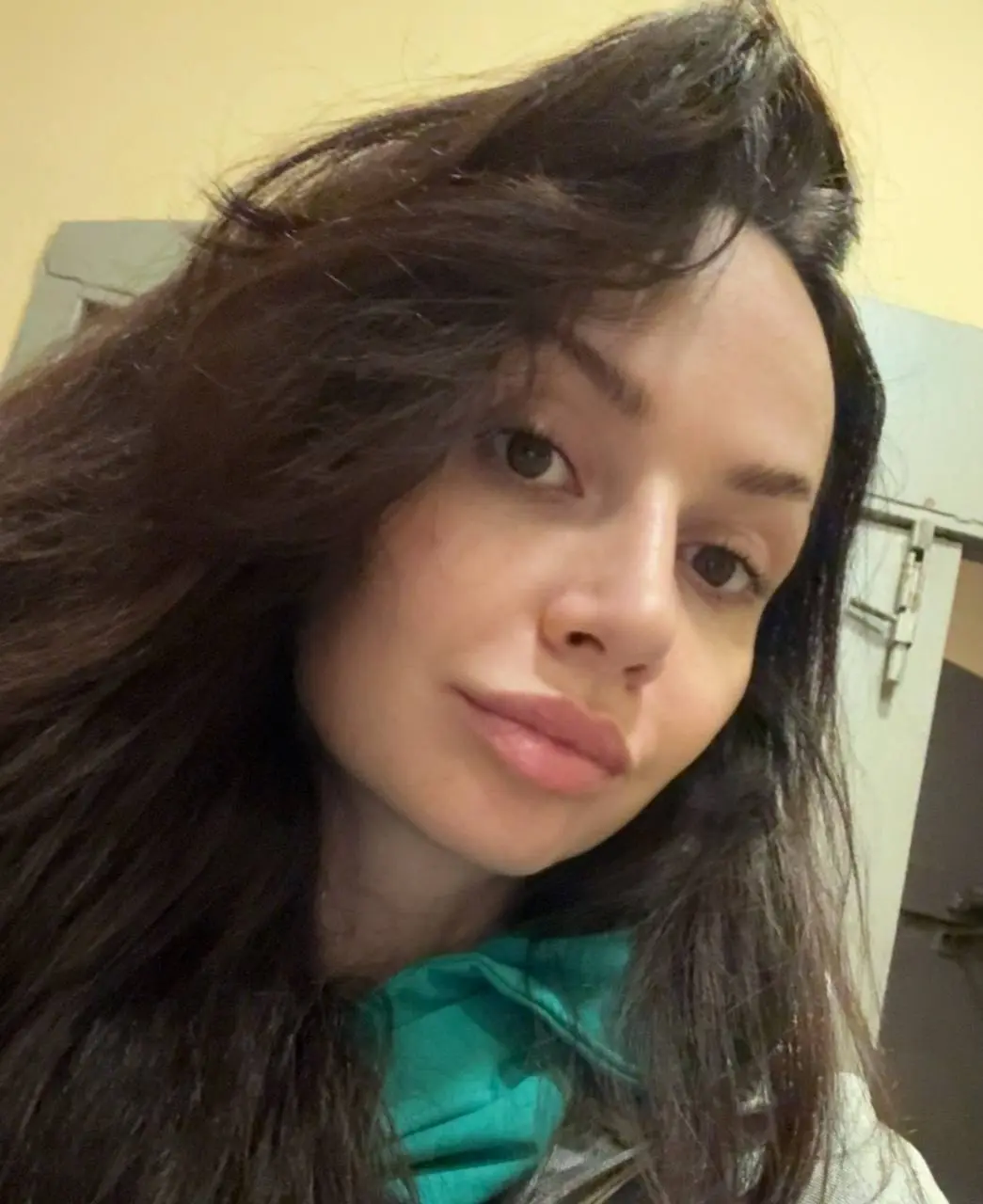Месяц назад я начала с полного нуля вести инсту.
Сейчас там 270 подписчиков. Все новые, не друзья и не знакомые. Не тысячи, понятно, но за первый месяц я считаю вполне неплохо | Сетка — социальная сеть от hh.ru