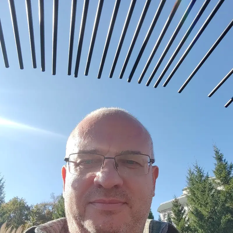 Дмитрий Перевезенцев