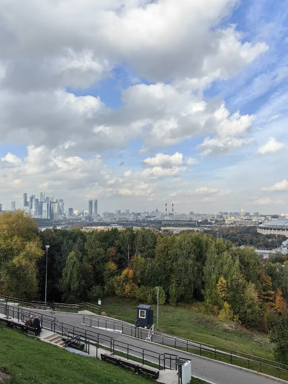 Давно не гулял по воробьёвым горам, а там так красиво 😍 | Сетка — социальная сеть от hh.ru