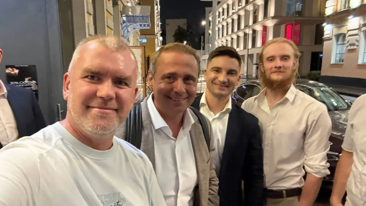🦄 Первые радаровцы на «Арене Единорогов» Оскара Хартмана!
Проект «Тулбокс», который стал «Продуктом месяца №1» на Product Radar в январе 2025 года, стал участником инвестиционного шоу «Арена Единорого... | Сетка — социальная сеть от hh.ru