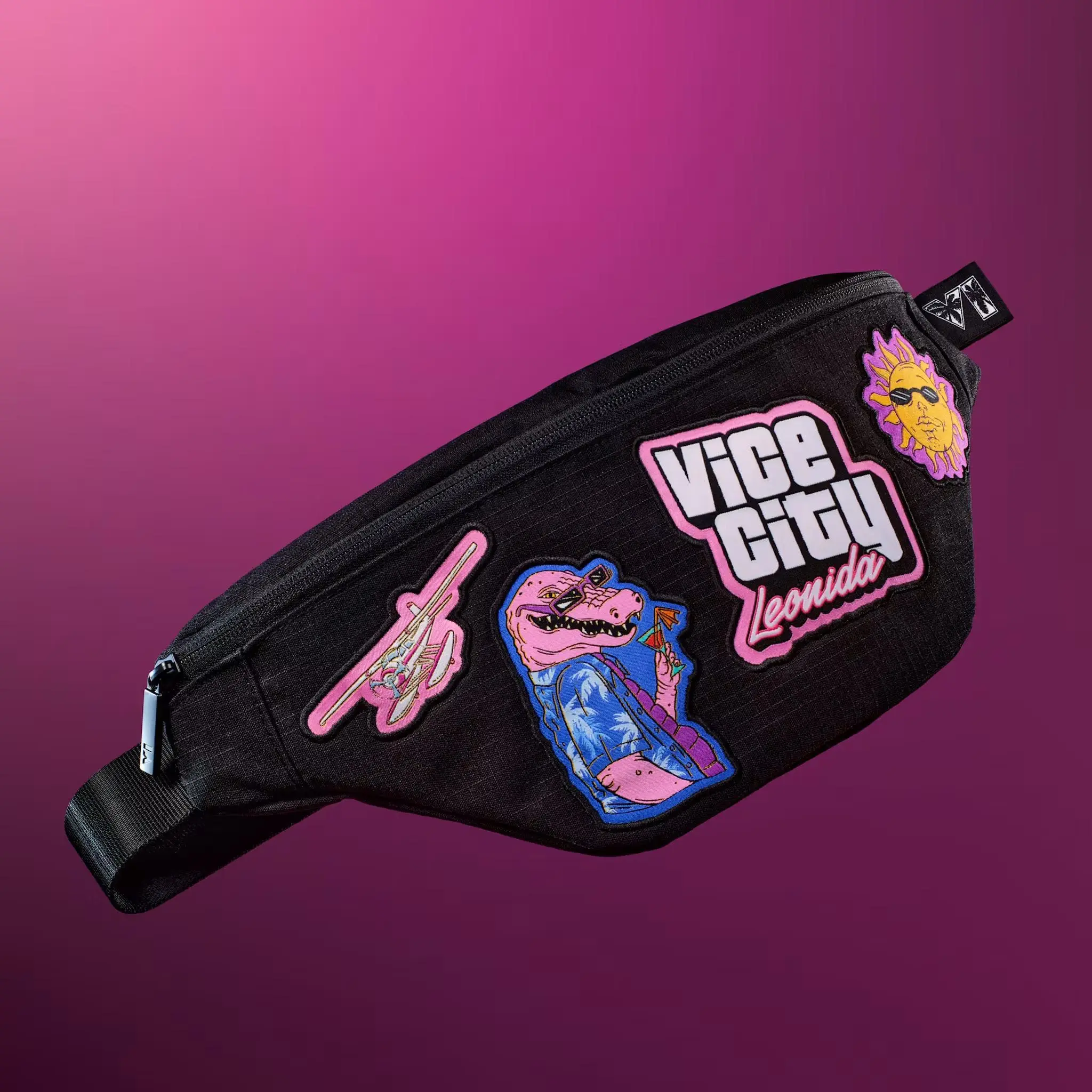 ➡️ Rockstar представили специальное издание GTA VI под названием The Goodtime State — Vice City Collection
🗯 Люблю мерч к играм, потому что это прям отдельная ниша в маркетинге, как по мне | Сетка — социальная сеть от hh.ru