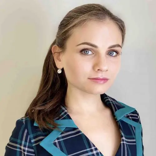 Ирина Коринная