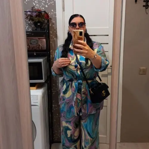 Лариса Золотова 