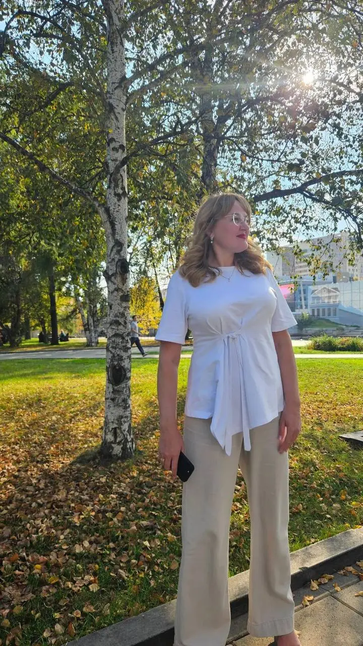 На прошлой неделе была в командировке ✈️
Командировка закончена, встреча коллектива прошла позитивно. Организаторы — в том числе я — наконец выдохнули 😮‍💨
Коллеги суперские | Сетка — социальная сеть от hh.ru