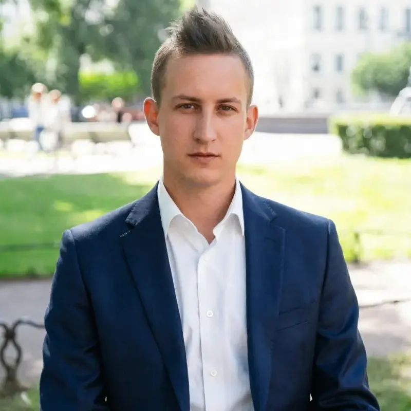 Павел Захаров