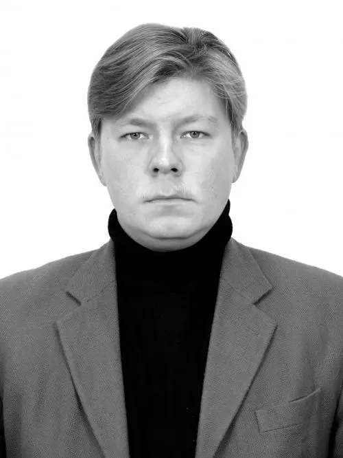 Илья Дешевых