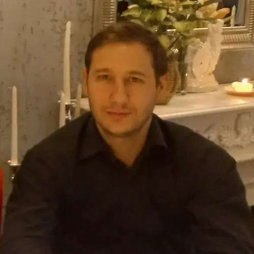 Антон  Цуканов 