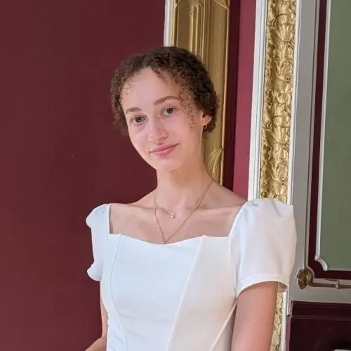 Алина Ходкина